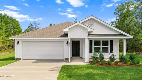 4085 Zinnia Dr, Chipley, FL 32428