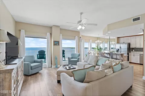 1600 Marina Bay Dr #607, Panama City, FL 32409