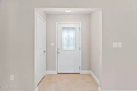 Entry Way - 3952 Concord Blvd, Chipley, FL 32428 photo 1 of 2