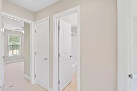 Entry Way - 3952 Concord Blvd, Chipley, FL 32428 photo 2 of 2