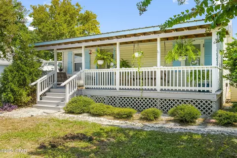 500 Pinetree Dr, Panama City Beach, FL 32413