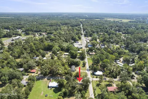 View/Area - 540 4th St, Chipley, FL 32428 photo 7 of 10
