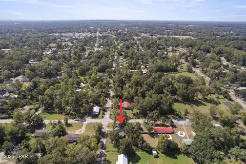 View/Area - 540 4th St, Chipley, FL 32428 photo 10 of 10
