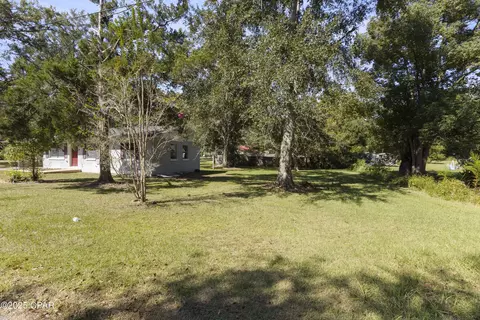 Exterior - 540 4th St, Chipley, FL 32428 photo 2 of 5