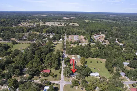 View/Area - 540 4th St, Chipley, FL 32428 photo 9 of 10