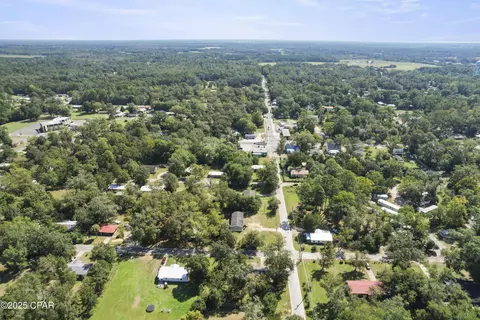 View/Area - 540 4th St, Chipley, FL 32428 photo 2 of 10