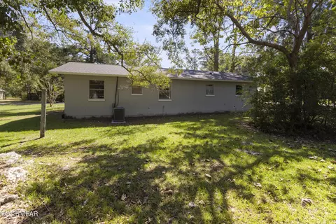 Exterior - 540 4th St, Chipley, FL 32428 photo 4 of 5
