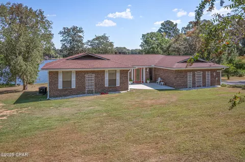 2691 Marian Dr, Bonifay, FL 32425
