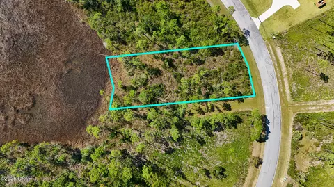 709 Island Ct, Panama City, FL 32404