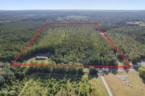 2649 Bonnett Pond Rd, Chipley, FL 32428