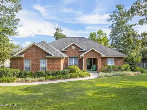 3262 Country Club Dr, Lynn Haven, FL 32444