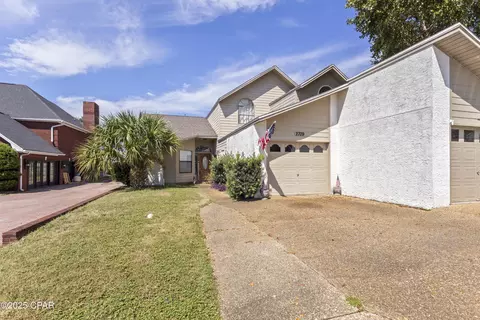 2709 Country Club Dr, Lynn Haven, FL 32444