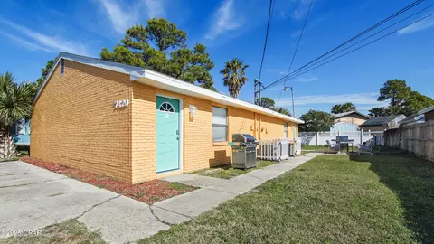 7420 Sunset Ave #A & B, Panama City Beach, FL 32408