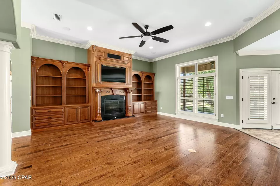 Living - 4712 Grants Mill Dr, Lynn Haven, FL 32444 photo 2 of 6
