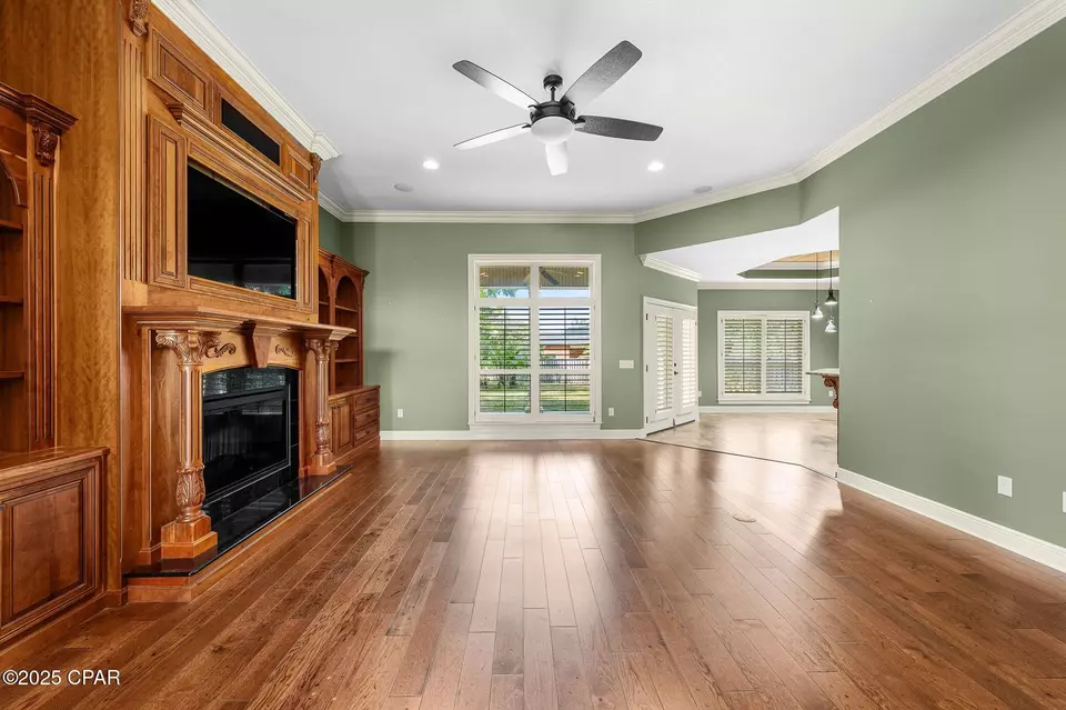 Living - 4712 Grants Mill Dr, Lynn Haven, FL 32444 photo 4 of 6