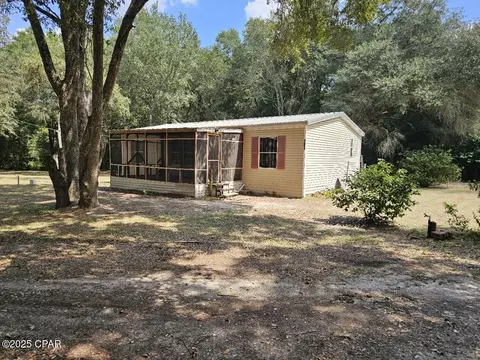 5717 Oscar Rd, Greenwood, FL 32443