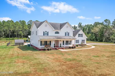 807 Allison Dr, Chipley, FL 32428
