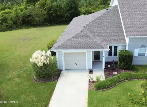 3033 Meadow St, Lynn Haven, FL 32444
