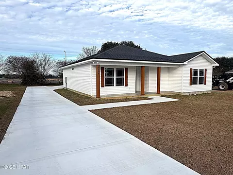 4906 Blue Sky Way, Marianna, FL 32446