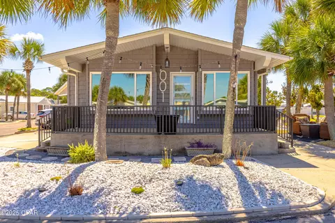 001 Dolphin Ln, Panama City Beach, FL 32408