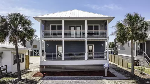 132 Pine St, Mexico Beach, FL 32456