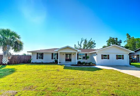 707 W 8th Street Cir, Lynn Haven, FL 32444