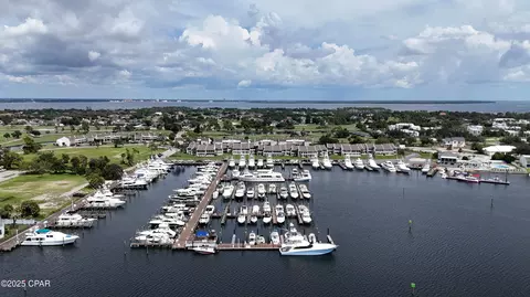 4726 Bay Point Rd #4127, Panama City, FL 32408