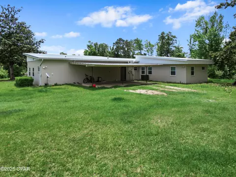 Exterior - 133 Devane Rd, Chattahoochee, FL 32324 photo 6 of 11