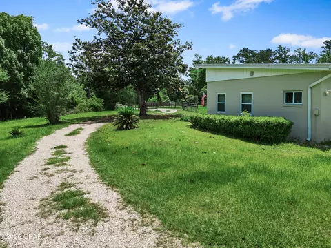 Exterior - 133 Devane Rd, Chattahoochee, FL 32324 photo 4 of 11