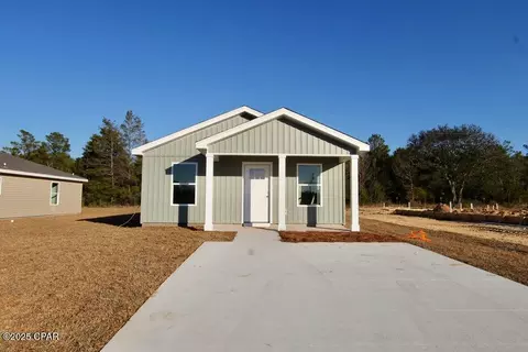 5441 Bayleaf Dr, Crestview, FL 32539