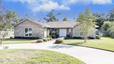 1301 New Hampshire Ave, Lynn Haven, FL 32444