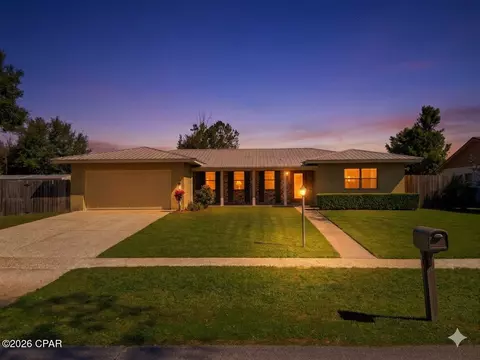 2056 Sunny Hills Blvd, Chipley, FL 32428