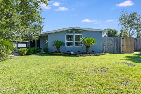 8 Harvard Cir, Panama City, FL 32405