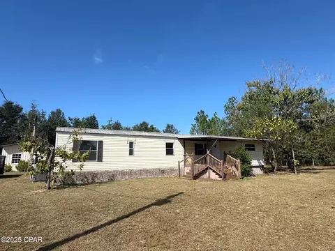 493 Mcduff Dr, Alford, FL 32420