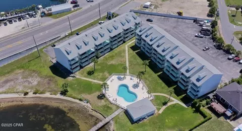 3600 Thomas Dr #D302, Panama City, FL 32408