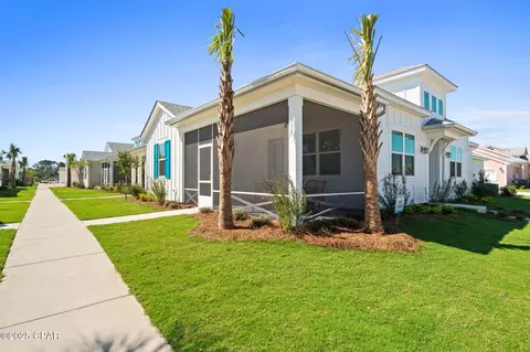 8847 Macadamia Ln, Panama City Beach, FL 32413