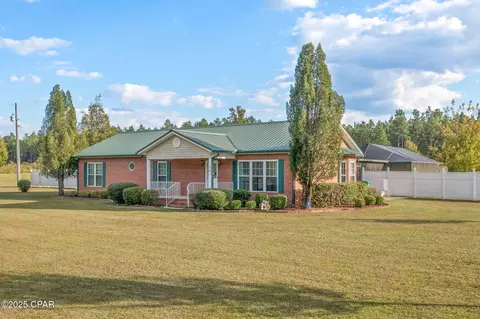 843 Clayton Rd, Chipley, FL 32428