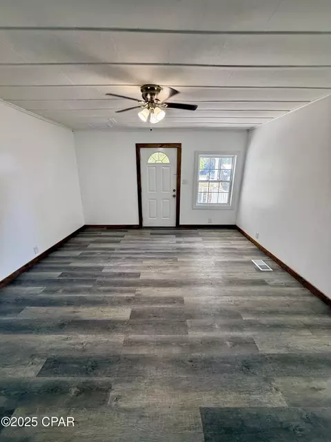 Living - 5678 Hummingbird Rd, Bascom, FL 32423 photo 2 of 3