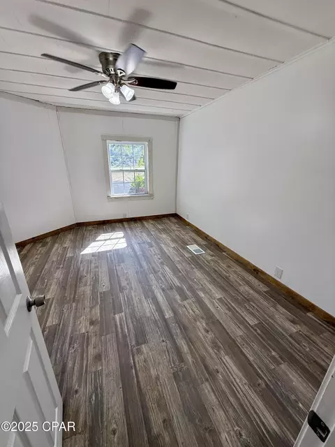 Bedroom - 5678 Hummingbird Rd, Bascom, FL 32423 photo 2 of 2