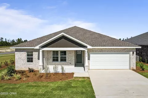 3813 Red Deer Cir, Panama City, FL 32404