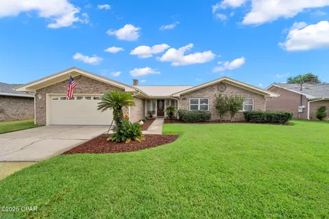 2916 Fairmont Dr, Panama City, FL 32405