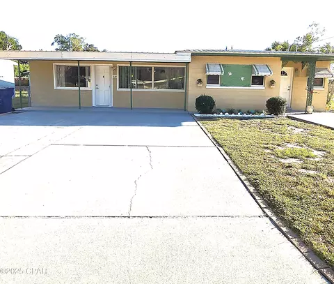 1609 W 13th St, Panama City, FL 32401