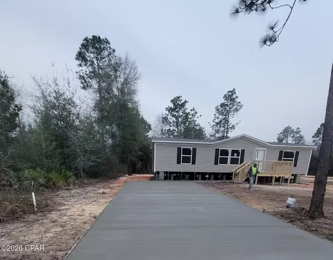 13802 Mallard Ave, Fountain, FL 32438