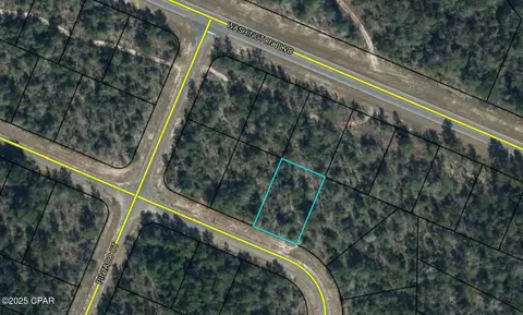 Loy 16 Ardenwood Drive, Chipley, FL 32428