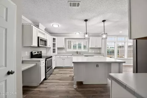 2543 Wheat Rd, Panama City, FL 32404