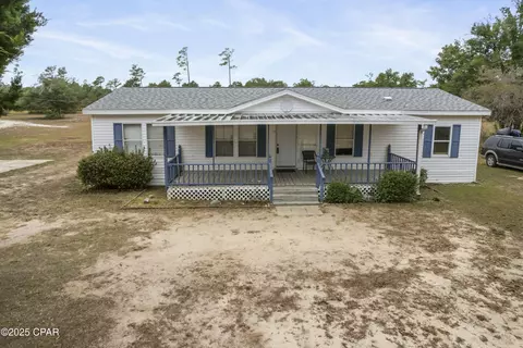 20431 Teaka Ln, Fountain, FL 32438