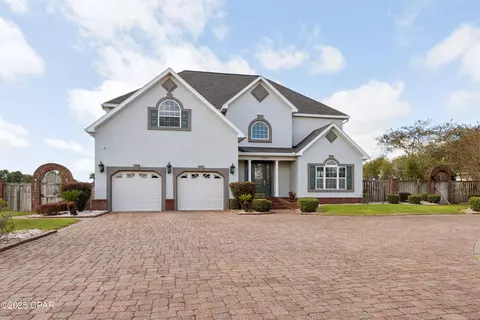3400 Nautical Dr, Southport, FL 32409