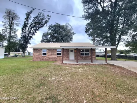 1991 Finley Ave, Grand Ridge, FL 32442