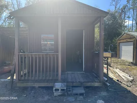 Exterior - 4584 Dunaway Rd, Bascom, FL 32423 photo 4 of 9