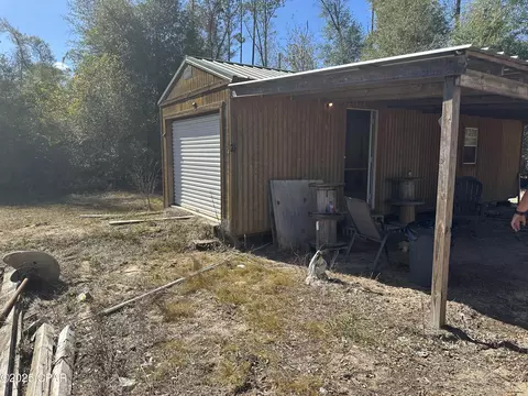 Exterior - 4584 Dunaway Rd, Bascom, FL 32423 photo 3 of 9